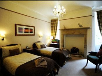 Chinthurst Guest House Скиптън Екстериор снимка